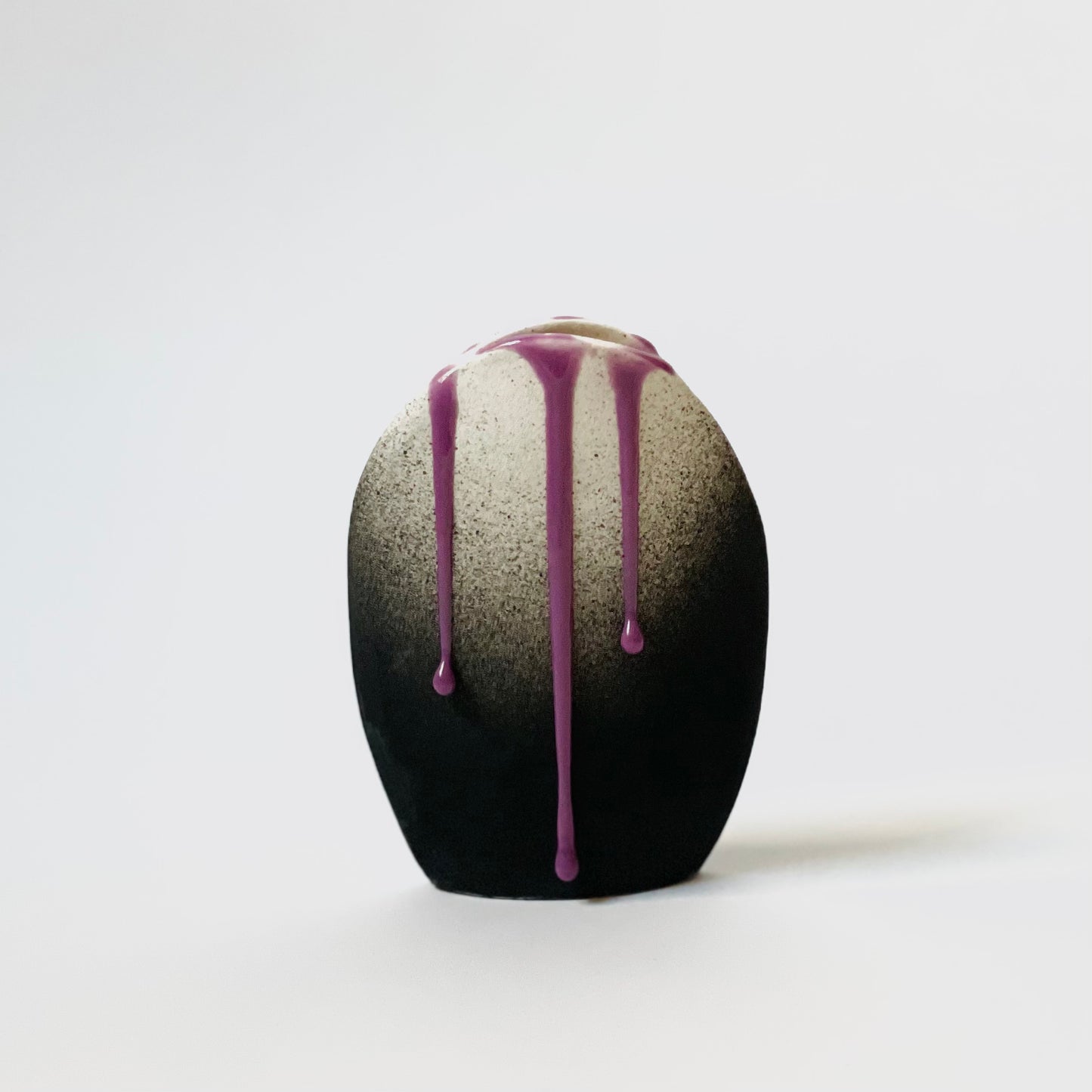Oval Bud Vase, Small (Black/White/Purple)