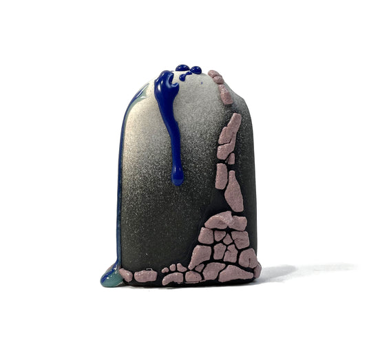 Bud Vase, Hump (Black/White/Lilac/Blues)